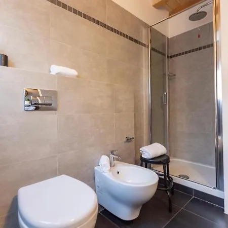 Fashionhouse Bed & Breakfast 4*
